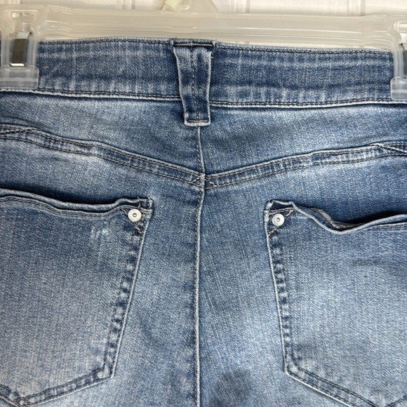 Wit & Wisdom Bermuda Jeans Distressed Shorts Sz 8 - Picture 9 of 12